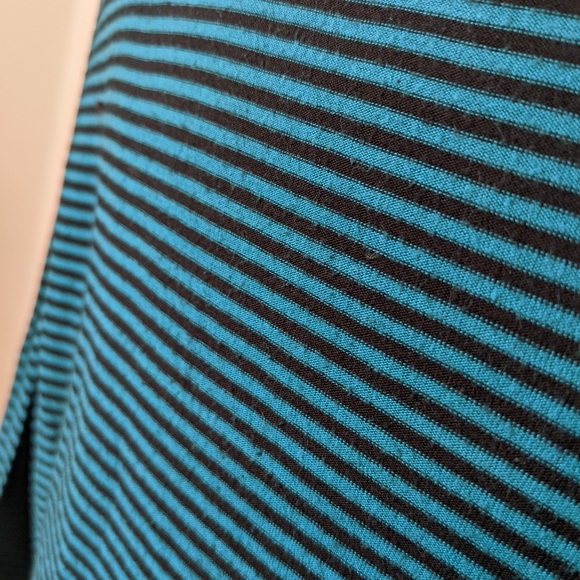 Striped high low t-shirt - Picture 4 of 5